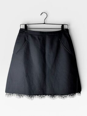 Miss Wu Mini Skirt‎ Size 8 Black Lace Sleek NWT (Q)